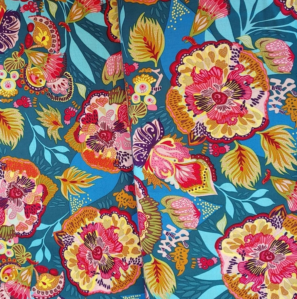 Shannon Newlin's Vibrant Blooms Collection available at Canadian online fabric shop studiofabricshop.com 